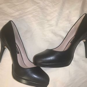 Nine West Black Kristal Platform Pumps Size 6.5